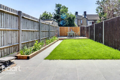 Berkeley Road, London 3 bed terraced house for sale