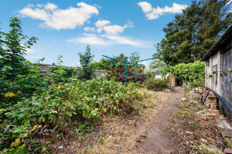 Indus Road, London 3 bed end of terrace house for sale