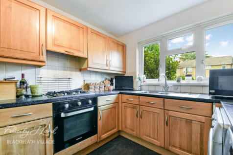 Blessington Road, London 3 bed terraced house for sale