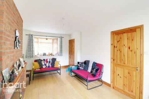 Trent Gardens, London 3 bed terraced house for sale