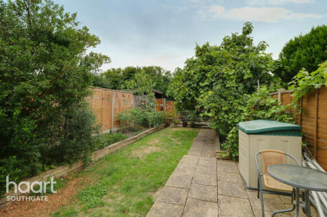 Hedge Lane, London 3 bed end of terrace house for sale