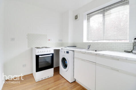 Leigh Hunt Drive, London Studio for sale