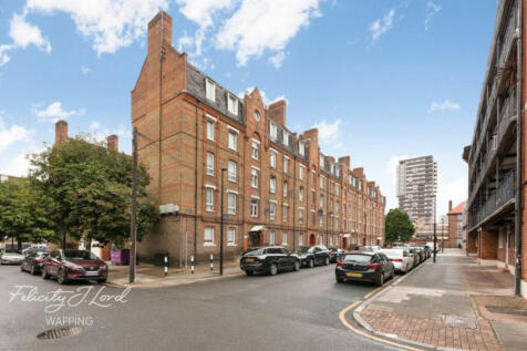 Bewley House, Bewley Street, London, E1 3 bed flat for sale