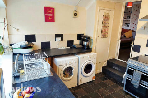 Llantrisant Road, Pontypridd 3 bed terraced house for sale