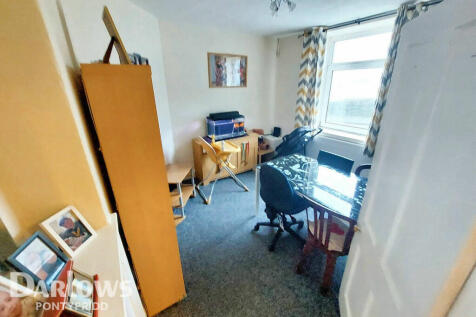Llantrisant Road, Pontypridd 3 bed terraced house for sale