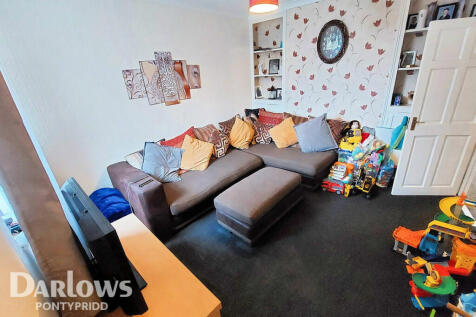 Llantrisant Road, Pontypridd 3 bed terraced house for sale