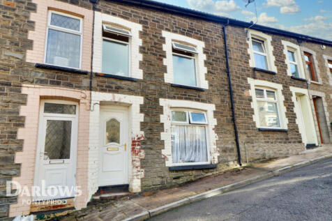 King Street, Mountain Ash 2 bed terraced house for sale