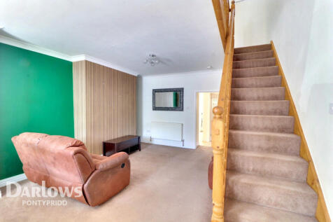 Great Street, Pontypridd 3 bed terraced house for sale