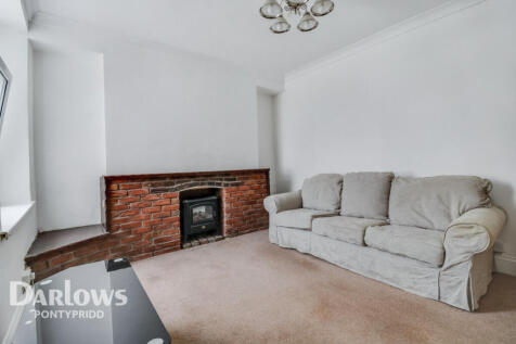Cardiff Road, Mountain Ash 3 bed end of terrace house for sale