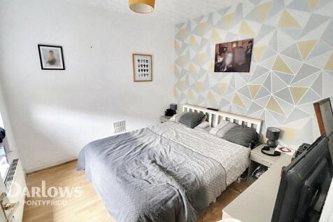 Ann Street, Pontypridd 3 bed terraced house for sale