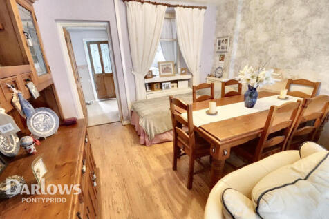 Phillips Terrace, Pontypridd 3 bed end of terrace house for sale