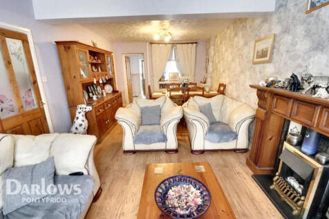 Phillips Terrace, Pontypridd 3 bed end of terrace house for sale