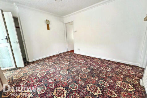 Mount Pleasant Cottages, Mountain Ash 3 bed end of terrace house for sale