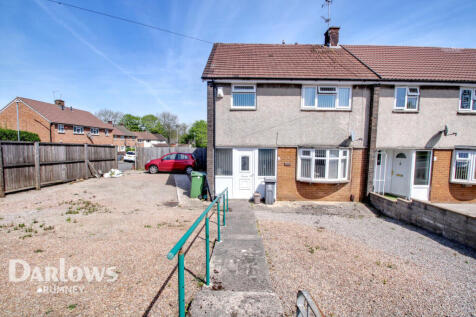 3 bedroom end of terrace house for sale