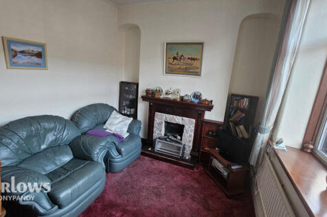 Brynhyfryd Tce, Ferndale CF43 4 2 bed terraced house for sale