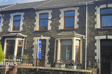 Aberrhondda Road, Porth CF39 4 bed terraced house for sale