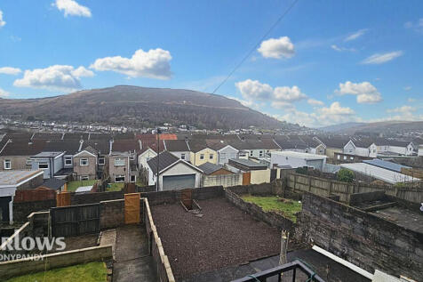 Kenrys Street, Tonypandy CF40 3 bed terraced house for sale