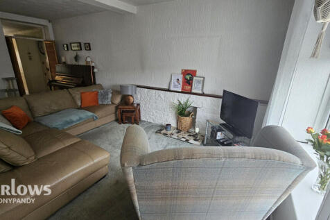 Tonypandy CF40 1 3 bed terraced house for sale