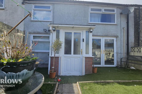 Brook Street, Porth CF39 2 bed terraced house for sale