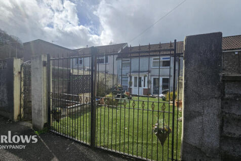 Brook Street, Porth CF39 2 bed terraced house for sale