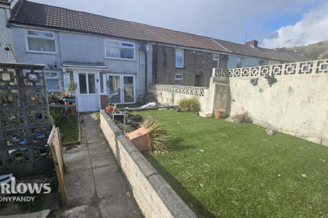 Brook Street, Porth CF39 2 bed terraced house for sale