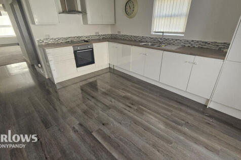 Lloyd Street, Gelli, Pentre CF41 3 bed end of terrace house for sale