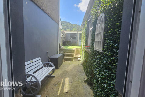 Bute Street, Treorchy, Treherbert CF42 2 bed terraced house for sale