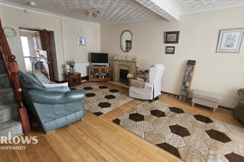 Maerdy Road, Maerdy, Ferndale CF43 2 bed end of terrace house for sale