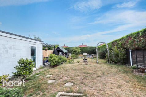 Hastings Avenue, Norwich 3 bed chalet for sale
