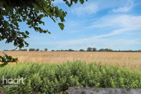 West Acre Drive, Norwich 2 bed bungalow for sale