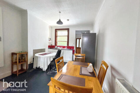 Beeston Road, Nottingham 3 bed terraced house for sale