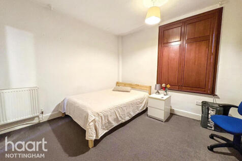 Beeston Road, Nottingham 3 bed terraced house for sale