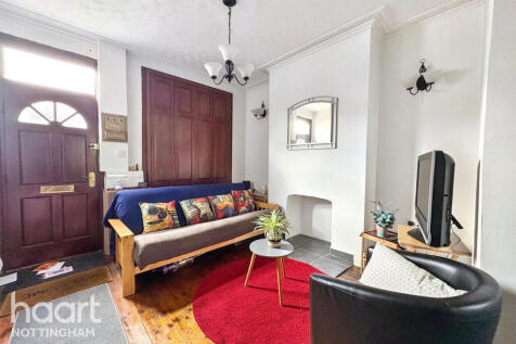 Beeston Road, Nottingham 3 bed terraced house for sale