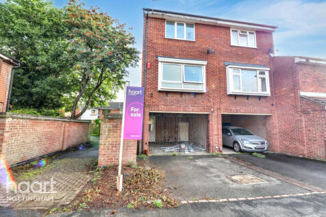 Glaramara Close, Nottingham 3 bed townhouse for sale