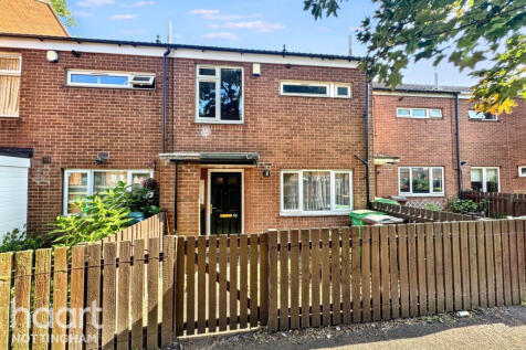 Lammas Gardens, Nottingham 2 bed terraced house for sale