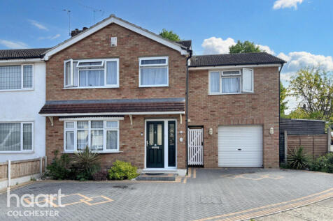 4 bedroom semi-detached house for sale