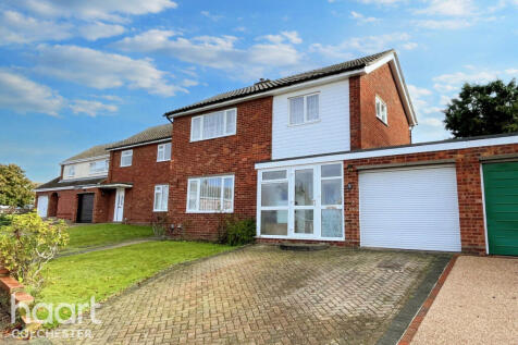 St Dominic Road, Colchester 3 bed detached house for sale