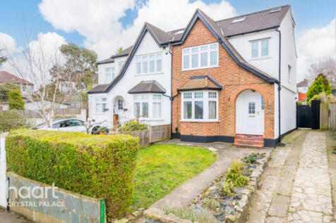 4 bedroom semi-detached house for sale