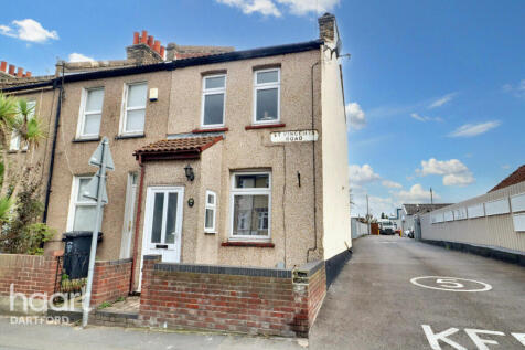 St Vincents Road, Dartford 3 bed end of terrace house for sale