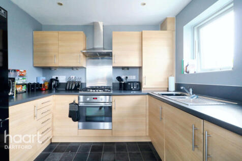 Dulcie Close, Greenhithe 1 bed apartment for sale