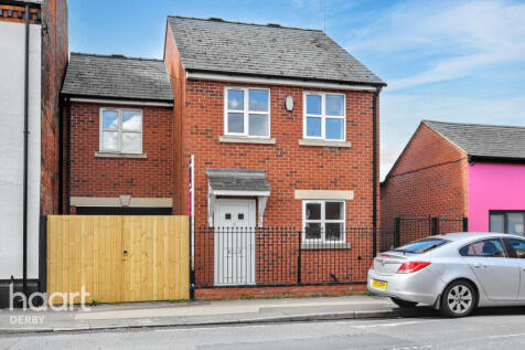 1 bedroom semi-detached house for sale