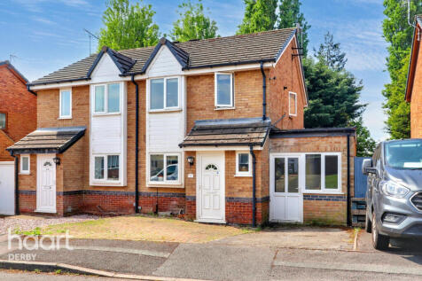 2 bedroom semi-detached house for sale