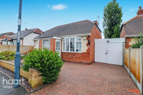 Littleover Crescent, Littleover 2 bed detached bungalow for sale