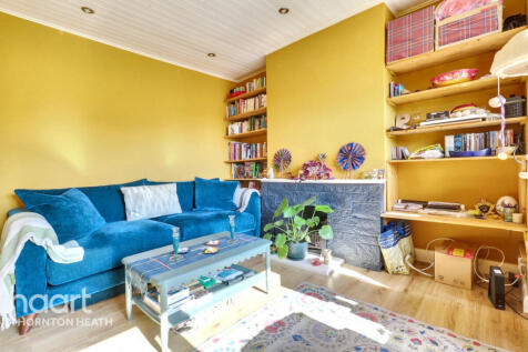 Oxtoby Way, LONDON 2 bed maisonette for sale