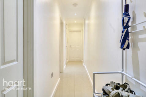 London Road, Thornton Heath 2 bed flat for sale