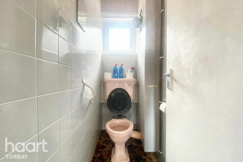 Lower Woodfield Road, Torquay 2 bed flat for sale