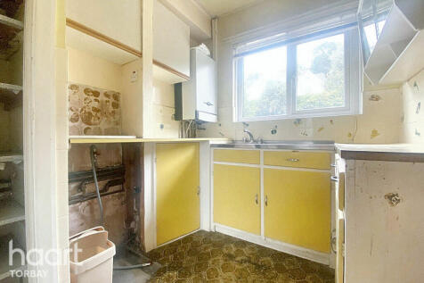 Lower Woodfield Road, Torquay 2 bed flat for sale