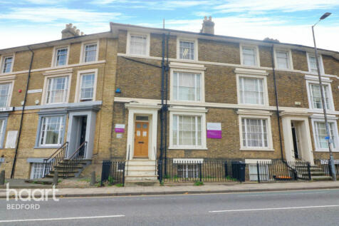 St Peters Street, Bedford 3 bed terraced house for sale