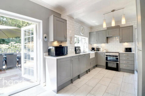 The Grove, Biggin Hill 5 bed detached house for sale
