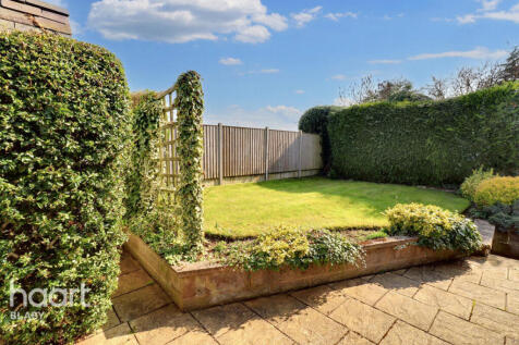 Catthorpe Road, Lutterworth 3 bed semi